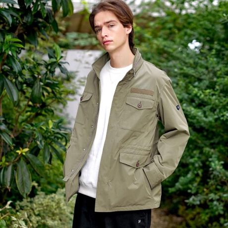 [^ԁF08654012]sEw̑fރuhLIMONTA̝nIUS ARMY̖iM|65tB[hWPbgtLIMONTA EAST̝|GXefނ̗pt@Xi[uExcellaiGNZjvgpI[o[bvnŁAȂɂJȎdāUS ARMY̖iuM|65vx[XɂԃfUC@\fނŁAyJɂΉUS ARMY̖uM|65tB[hWPbgvx[XɁAVGbgdlIɃAWBsIŃ[hȈۂɎdグ܂B{͑O2ʂō\{fBATChɍו3ʍ\ɕύXBɂA̓IŔVGbgĂ܂B|Pbgɂ́ATChnhEH[|PbgǉBɂ̓AWXgtƃ}`݂ĂACi[V[ɍ킹đ̃tBbg𒲐\łB܂ɂ̓t@Xi[uExcellavgpAVo[̋PANZgɁBăt[h͍炸AC~e[VWbv̗p邱ƂŌyȋ܌o܂B܂AdlōxȐngpĂ邽߁AH^~܂ŃCi[ŕLłꒅłBfގgpĂ̂́uLIMONTA EASTṽ|GXenB}bgȎƏiȌA\tg[fޓL̃nƌ`LɂAt[hVGbg̗オ\܂BE邽߁AyJhAߕ̏yBxŃNAȕ\ʊ́Adオɏi^Ă܂BLIMONTA ^ ^ɂ1893NAC^AEofBABbRőnƂVܐn[J[B1978NɃOWA[uh̃obOɍxiC̗pꂽƂɐEIɒm悤ɂȂ܂B݂͐EL̃t@ubNuhƂāAǎȑfނWJBuLIMONTA EASTv́ÃC^A`̋ZpAWAYōČA蔲fނĂ