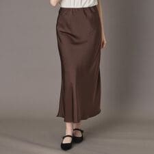 【CLASSY.12月号掲載】ストレッチヴィンテージサテンナロースカート