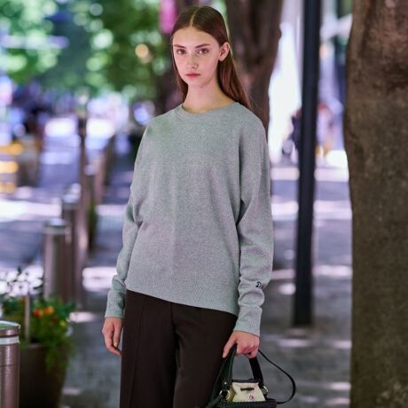 [^ԁF08514507]yNтɐVFԓILC߃JWAȃvI[o[z悭ƂcȂ烉tTCYiȃ̗тŃLC߃JWAɒ遜tbgV[}[dグ1Og̓hbvV_[Ag̓OX[ufUCƁAÕp^[ς邱ƂōƂVGbgB̃C₩ŁAƂSnłȂRpNg܂BD}[NhJ肰ȂfUC|CgɁBD̓tbgV[}[ƌĂ΂@BgpĂAS₷DڂtbgɂȂD@̓AJŊJꂽZpŁAYłH͂킸BhXeAł͂̃tbgV[}[Ŏdグ邱ƂŁAXEFbg{̕oĂ܂Bfރ`N`NȃłAɐGɂ̓oȂ悤ɐ݌vꂽтȂ̂ŁASĒĂ܂B_炩\tgȕŒ₷łBƖ̊֌WɂAۂFČꍇ܂B܂Ap\REX}[gtHȂǂ̊ɂA኱iƉ摜̃J[قȂꍇ܂B