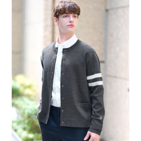 [^ԁF08614007]sA[CfIAE^[głXibvJ[fBKjbgtǂȃX^Cɂ킹₷fUCƂnŃWPbgɂ􁜃J[fBKł͒iŐꂽdオ聜E[~ANŕۉƌy₩𗼗X[X҂݂̗pAӂƂ̃jbgɎdグĂ܂Bڂl܂Ă邽߃n^ꂵɂAAE^[oŒp\Bɂ͔zF̃A[C{AgbhX|[ceCXg̃ANZgvX܂BAE^[ƂĂACi[ƂĂgnCubhȃfUCŁAG߂ɂ̓R[g̉ɒ~hAE^[ƂĂ߂łBfރJV~̂悤ȎGmE[gpBׂ₩ȌƏ_炩ȕŁAȂ߂炩łƂƂG肪łBAN邱ƂŌyʉAԂ̒płɂdグĂ܂BƖ̊֌WɂAۂFČꍇ܂B܂Ap\REX}[gtHȂǂ̊ɂA኱iƉ摜̃J[قȂꍇ܂B