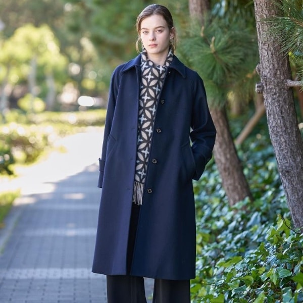 大人百花冬号掲載 モデル美香さん着用】ブルーフォックスファーロング