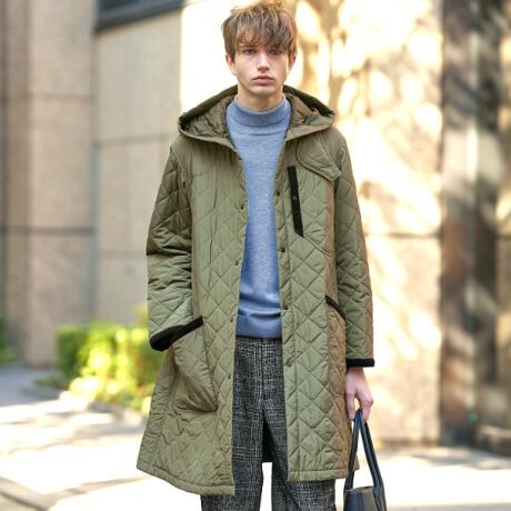 [^ԁF08694007]slCR[g̃Abvf[gōēoIrWlXV[JWAV[܂őΉ̃LeBOR[gtFƐSn悢^b`ɂ{t@ubN̗pHŌyJɂΉ\ƎVsɂ鐶nŃiCL̃VJVJyRȗオƎ܂ǋt[h݌v\tgȒȂ炷KȒSnhXeAŐlC̃LeBOt[hR[gꂩ猩AnEp^[EȂ܂ōוɂ킽Abvf[gBpAEghAR[gv킹NVbNȃfUĆA𒴂Ēp܂BLeBO̖hƌy₩𗼗ṕBX[cX^CɉHDrWlXgAJbg\[jbgɍ킹JWAV[܂ŕLΉfUCłBp^[CLO7̃p[cō\ꂽƎ݌ṽt[h́Aʂ̗オ肪AwʂRɎ܂闧̓IȎdオBgƑȂA[z[͖DOł炵AȂeɗ܂Ȃ悤HvBSn𑹂Ȃ킸ɉKۂ܂BɁAOUɂ邱ƂŘr̓₷mۂA猩VGbgĂ܂BfސEI]uh̗pAk̍@YnŐ܂ꂽʂȑfނgpB{Ȃł͂̑@ׂȔQZpŁAoƈ܎̔Q񐔂ω邱ƂŁAȂ߂炩ȃ^b`Ɛ[݂̂锭FBiCL̊mCY}ASn̗ǂ߂Ă܂BJ[͐[݂̂ubNƁA[bp̃~^[eCXgZ[WO[BhXeAƎɐݒ肵ʂ2FWJłBƖ̊֌WɂAۂFČꍇ܂B܂Ap\REX}[gtHȂǂ̊ɂA኱iƉ摜̃J[قȂꍇ܂B