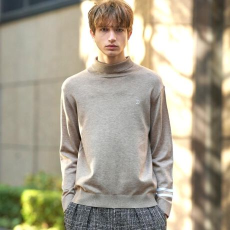 [^ԁF08614206]sG肪₳fC[[X^[gjbgtׂ₩ȕ҂ݖڂł炩ȕقǂ悭ƂlbNfUCƒŎ􂢉\E[̂ӂ݂ɂ肵Ƃn^[glbN͎ɂ҂肵Ȃ݌vŁARȒSnĂ܂B␞̂ӂ݂}Ǝ̃p^[ŁAƂۂɎdグ܂BɎ{ꂽzFCfUC̃ANZgƂȂÃuhCjVhJɂāAۗꒅɂȂĂ܂Bfރt@CQ[Wpׂ̗̍pA҂ݖڂ@ׂłȂ߂炩ȌƏ_炩ȔG܂BE[̂ӂ݂邱ƂŁAg݂񌳂ɐGĂKBfC[Ɋ􂷂jbgACełBƖ̊֌WɂAۂFČꍇ܂B܂Ap\REX}[gtHȂǂ̊ɂA኱iƉ摜̃J[قȂꍇ܂B