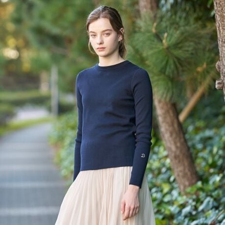 [^ԁF08515006]yCi[ɂꖇłIJbg\[̂悤ɋCyȃjbgvI[o[zDRESSTERIORŒԐlCւjbgvI[o[VFēoBڂ̋܂ɃLCɉ悤ɐ݌vꂽN[lbNJWAŒ₷fUCBXbLƃRpNgȃTCYłȂAĝ̃CEȂ悢̕ҒnŎdグĂ܂BщHȂ炩ȕ̃Rbg100̑fނgpBjŕ҂ނƂŁA_炩ۂȂ悢݂ŎdグĂ܂BjbgȂJbg\[̂悤ɒSn悭A^ꂵɂ̂łBG̃V[YJ[Ƃđu₩ȃsNi070j܂B{[_[̓WJ܂i085|15003jRpNgȃTCYŃWPbgWATybg̃Ci[ɃXbLƒp܂BChpc{[̂XJ[gɍ킹̂߁B񂵂₷ꖇƕ֗ȃACełBƖ̊֌WɂAۂFČꍇ܂B܂Ap\REX}[gtHȂǂ̊ɂA኱iƉ摜̃J[قȂꍇ܂B