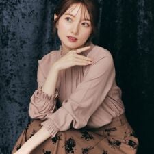 クチュールブローチ(Couture Brooch)の【きれいめ・通勤】RTピケ前後2WAYシャーリングブラウス