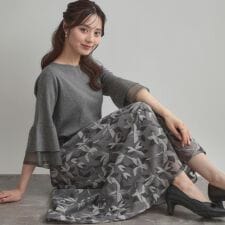 クチュールブローチ(Couture Brooch)の【花柄・きれいめ・通勤】リンドウエンブロメッシュスカート