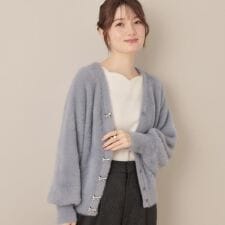 クチュールブローチ(Couture Brooch)の【高見え・大人可愛い】ビジューリボン釦 前後2WAYフェザーカーディガントップス