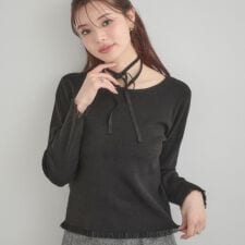 クチュールブローチ(Couture Brooch)の【大人可愛い・リボン取り外し可】前後2WAYラメリブ シアープチフリルニット