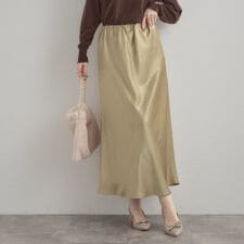 シルキーヘビーサテンスカート
