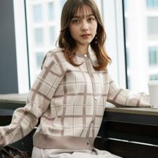 クチュールブローチ(Couture Brooch)の【大人可愛い・通勤】チェックジャカード ニットカーディガン