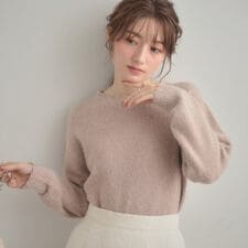 クチュールブローチ(Couture Brooch)のスパンコールラメフェザー前後2WAYニット