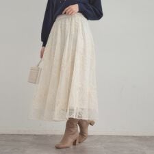 【ハレの日・通勤】ラメ刺繍ブークレチュールスカート