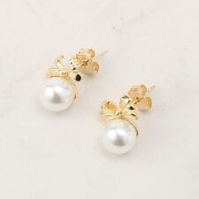 リボンパール調ピアス