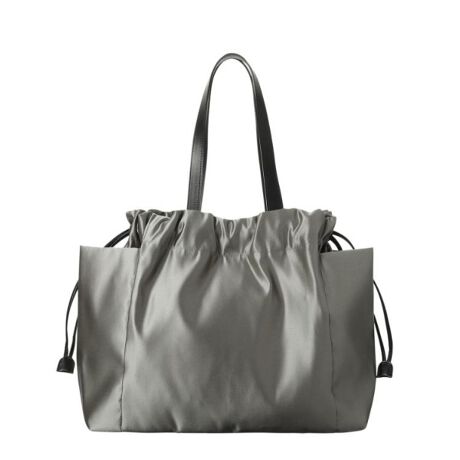 [^ԁF70921126]fC[◷sł􂷂傫߂̃g[gobOyfUCzLUINIV[Y̓łĩfUC͂̂܂܂ɁAEɊO|PbgEJɂ̓}OlbgƋ@\˔܂BR[hiăMU[񂹂Ă悵Â܂܂ŃVvȃg[gobOƂĂy߂܂BnhR[hU[fނȂ̂ŃJWAɂȂ߂AȂ̂ŗs̍ۂ̃TuobOƂĂ֗BTChɊO|Pbg2AobO̒ɂ|Pbg3t̂Ŏg̗ǂ|CgłBfC[烌W[܂ŕL􂵂Ă܂B|PbgFO~2 ~3yfށzKxȃnƓAiȌ򊴂̃hXTegpB\tgȋvX[X킹܂BTen̓J[ɂfނقȂ܂BƖ̊֌WɂAۂFČꍇ܂B܂Ap\REX}[gtHȂǂ̊ɂA኱iƉ摜̃J[قȂꍇ܂Bd:325g(TvTCY)