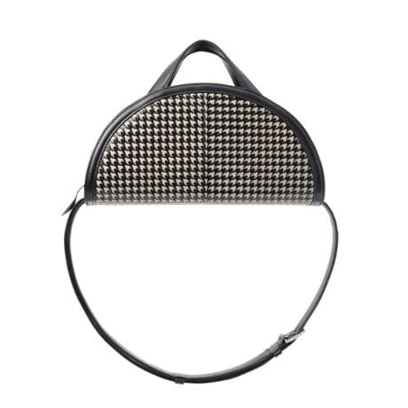 [^ԁF70904526]|2025 Autumn^Winter|yfUCzLONDRAihjEEEhCMXł͗̉inEhgD[X)tXC^Ał͎{̑ՁisGhv[j{ł͐璹ԎpɎĂ邱Ƃ璹iqƌĂ΂܂B`NVJȕ͋CcAAVg[POPɎdグ܂BV_[ƃnh2wayobOłBƊAJWAɂgobOłBV_[̒𒲐߂΁AV_[ɂ΂ߊ|ɂȂ܂BnhobOŎƂ́AV_[O΂Ɗ̂鏬Ԃ̃nhobOɂȂ܂B|PbgF~2yfށzNȂ߂̋vɐ璹iq̌^{Aʕ̂݃y[p[ĉn̐FoƂŕ\Ă܂B\ʂ̍vĕoĂׁAfނ̉HAcĂӏ܂B܂Av̉n̐FɌ̍܂B[[[[[[[[[[[[[[[[[[[[[[[[[[CɂȂACéwCɓo^x߂łICTCg̏iy[Wɂun[g}[NvNbNĊȒPɒǉł܂BCɓo^ĒACéEEEēגʒmAlE݌ɏ󋵂}KɂĂm点܂B[[[[[[[[[[[[[[[[[[[[[[[[[[[Ɩ̊֌WɂAۂFČꍇ܂B܂Ap\REX}[gtHȂǂ̊ɂA኱iƉ摜̃J[قȂꍇ܂Bd:290g(TvTCY)