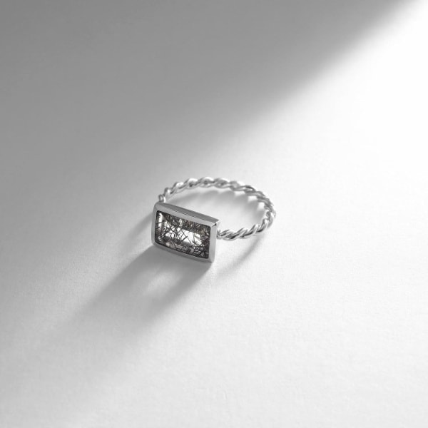 K10トルマリンインクォーツ バフトップカット リング WG | ココシュ