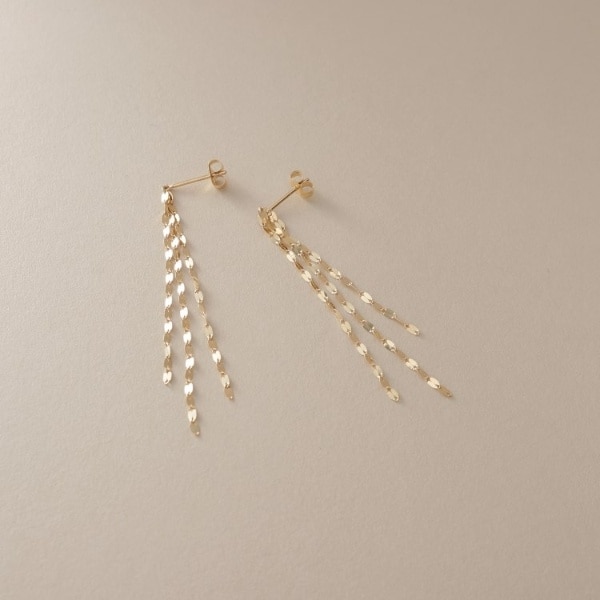 ココシュニック ♡カットビーズフリンジロングピアス K10長アズキ