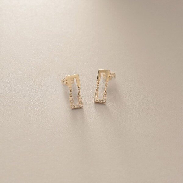 COCOSHNIK スウィングフレームスタッドピアス