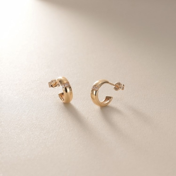 ココシュニック⭐︎一粒ダイヤピアス K18ダイヤモンド爪留め ピアス（小）（ピアス） | COCOSHNIK