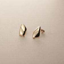 K10甲丸ラップ スタッズピアス