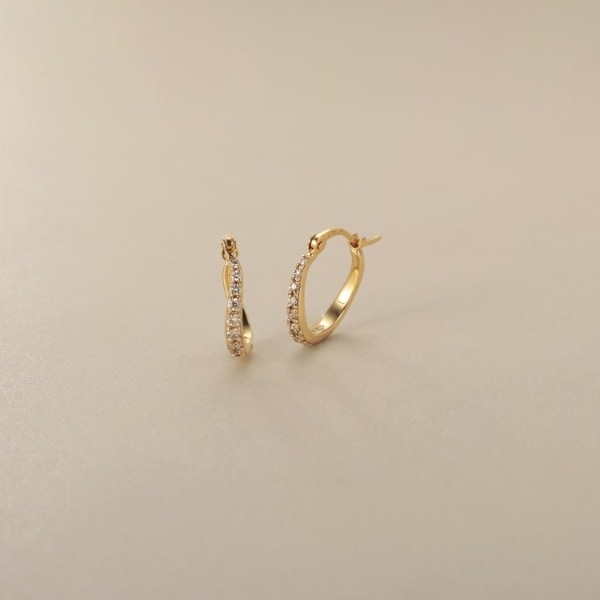 K18YG ダイヤモンド フープピアス | ヴイエー ヴァンドーム青山(va
