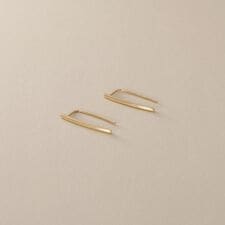 K10カーブライン フックピアス