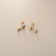 K10中空ペアシェイプ連続 スタッドピアス小