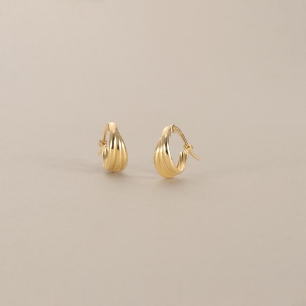 美品ココシュニック　ピアス 格安直販 COCOSHNIK ココシュニック ピアス 美品 【公式通販】