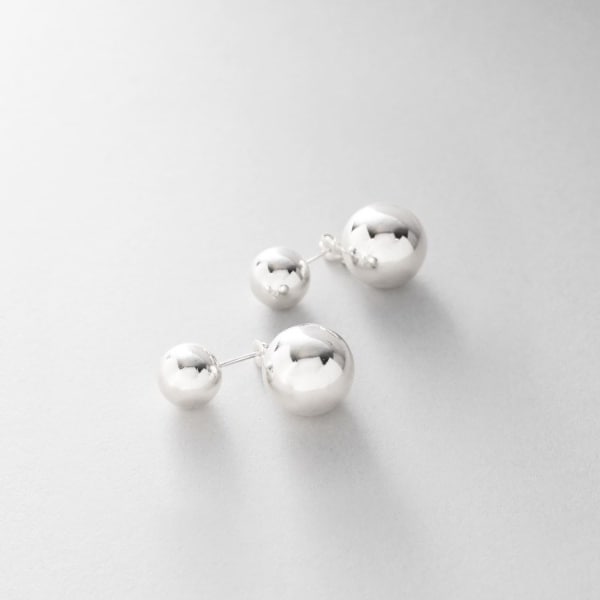 シルバー ホロウピアス ボール フロントバック | ココシュニック オン