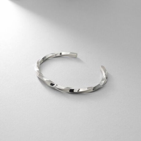 [^ԁF76751262]X^CbVŐꂽۂ^XN[oOBЂ˂C̃fUCBVvȂ݊茳ɃCpNg^܂BfUC̃S[hi767|51261jAOi767|61276A767|61277j܂B̏i͕ϐFɂĂuNAR[eBOv\ʂɎ{Ă܂BYɂAdl␡@Ɍ̍܂B\߂BƖ̊֌WɂAۂFČꍇ܂B܂Ap\REX}[gtHȂǂ̊ɂA኱iƉ摜̃J[قȂꍇ܂BwȉCɂ RRVjbN̏i̓WG[ׁ̈Aʏ̂Z^[ł̏C̑Ήł܂B iƕiؖQA߂̒cXւB CeɂĂ͗L̏ꍇ₨󂯂łȂꍇ܂B VbvXgEA͂萔łARRVjbN̂舵VbvłmF肢v܂B