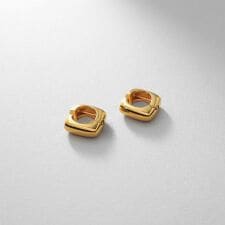 シルバー ハギーイヤリング スクエア GP