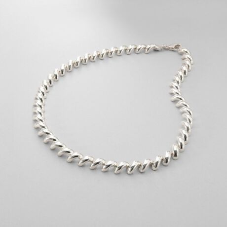 [^ԁF76731418]ꂽT}R`F[IȃlbNXBjAX̂`F[󂯂Đ▭Ȕ˂𐶂ݏoAVvȑł݊Ă܂BT}R̃fUCݏoNVbNȖ͂ȂAIȃX^CbV˔Ă܂BVvȃX^COɍ킹邾ŃgĥR[fBl[gɁB͖40cm̂ƂȂ܂BV[ỸuXbgi767|41274A767|41275jAOi767|61287A767|61288jAC[Jti767|81292A767|81293j܂B̏i͕ϐFɂĂuNAR[eBOv\ʂɎ{Ă܂BYɂAdl␡@Ɍ̍܂B\߂BƖ̊֌WɂAۂFČꍇ܂B܂Ap\REX}[gtHȂǂ̊ɂA኱iƉ摜̃J[قȂꍇ܂BwȉCɂ RRVjbN̏i̓WG[ׁ̈Aʏ̂Z^[ł̏C̑Ήł܂B iƕiؖQA߂̒cXւB CeɂĂ͗L̏ꍇ₨󂯂łȂꍇ܂B VbvXgEA͂萔łARRVjbN̂舵VbvłmF肢v܂B