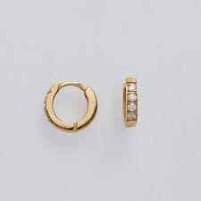 フィービィー(Phoebe)の【金属アレルギー対応】ワンタッチビジューフープミニピアス　ゴールド/サージカルステンレス