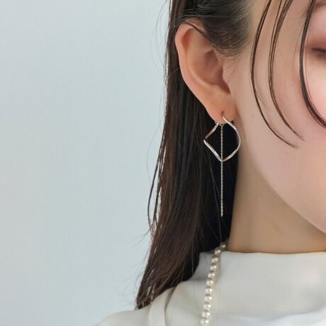 yƃ`F[̃RgXgNbV[Ȉۂ^COzЂ˂̌@ׂȃ^CƃJbg`F[lۂsIɖ܂BCOɈ|Ă`F[p[cOƁA`[t݂̂̃VvȃCOƂĈۂςĒpł܂BR[fBl[g₻̓̋Cɍ킹ĕtւĂy݂S[hJ[̕iԂ͂y50236-1811-z[YS[hJ[̕iԂ͂y50246-1851-z̏iɂ̓WG[BOX͕t܂BPhoebe/tB[rB[~̂KBANZT[CgWG[uhuPhoebe/tB[rB[v[^:50246-1852-]