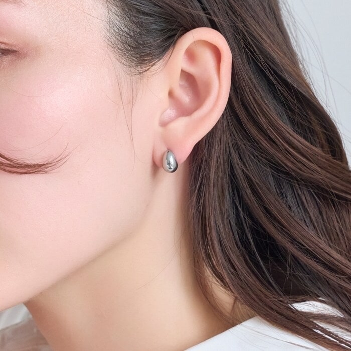 金属アレルギー対応】プックリハーフフープミニピアス シルバー