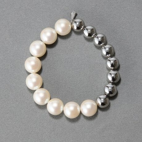 [^:50252-1203-]yp[~^̃{[uXbgŎ茳ɃANZgz傫߂̃p[ƃ^{[gp[hȕ͋CY؂₩ȃuXbgBċȂA360xǂ̊px猩Ă؂₩Ȉۂ̃fUCɁB{[̂fUC͑݊AۓIȎ茳ɎdグĂ܂B̏iɂ̓WG[BOX͕t܂BPhoebe/tB[rB[~̂KBANZT[CgWG[uhuPhoebe/tB[rB[v