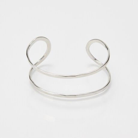 [^:50254-1252-]AM[oɂ̃jbPt[dlTCY:17cm,oO:2.8cm,J:1.7cm,d:14g------------------------------------------yƃ[hAǂ~Ɂz_ȃChVGbg2C̃fBe[ۗ_ȃoOB݊ȂǂȃR[fɂȂ݂₷AfC[ʂȓ܂ŕL􂵂܂By₩ȒSnŒԂ̑XgXt[BЂƂĂ邾ŃR[fBl[g̕ƍL܂B̏iɂ̓WG[BOX͕t܂B`ɗDjbPt[bL`AM[̕ɂy݂悤AAM[̌ƂjbPقƂǊ܂܂ɁAbL{ANZT[łBKAM[oȂƂƂł͂܂̂ŁA\߂܂BPhoebe/tB[rB[~̂KBANZT[CgWG[uhuPhoebe/tB[rB[vîCɓo^n[g}[NNbNACɓɓo^i̍ēגʒmAXg1_̒ʒmAZ[̒ʒm󂯎邱Ƃł܂BuĥCɓo^ViēדAuĥȏ󂯎邱Ƃł܂B