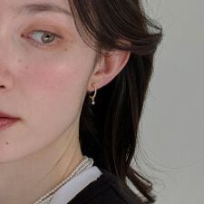 【痛くないシリーズ/金属アレルギー対応】ミルキースパークライトフィットイヤリング/ニッケルフリー/星