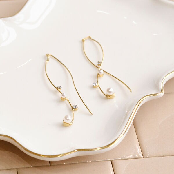 休日服パールアクセサリー