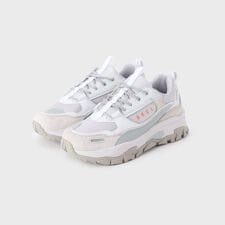 ピンクラテ(PINK-latte)のAKIII CLASSIC／アーバントラッカー