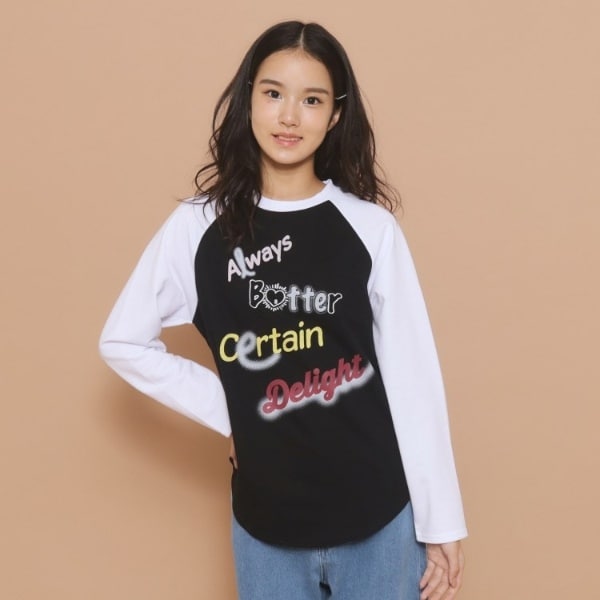 130cmあり】グラフィックロゴ ラグランTシャツ | ピンクラテ