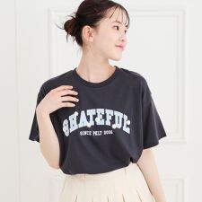 カレッジTシャツ