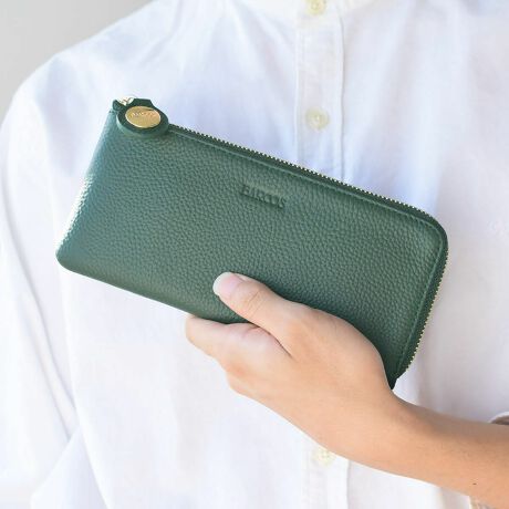 [^:BTV668]oRXGLEHbgɑҖ]̐VutF[`FvoBC^AŁuKv̈Ӗ̂źAĂэދFƂ܂ΐFAĂэ񂾂𓦂ߍ߂悤ɂƂӖ߂Ă܂BL^Ƀt@Xi[JtF[`Fk͂Ƃ}`ŁAƗ΂̔zF܂āA茳X^CbVɑ܂Bfނɂ́ÂɂvVNU[ґɎgp܂BF͏iȋP̃S[hƗ[݂̂O[AԂ̃ubN3F炨Iт܂Bʔ̃RCP[XJ[hP[Xƍ킹΁A֗ɂg܂B