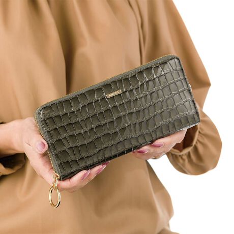 [^:BTV618]܂ŃXehKX̂悤ȌzoBNR_C̍ӂ郌U[͎茳т₩ɍʂA퐶ɂƂ߂^Ă܂Bz{̂ƓF̃J[hP[XtŁA@\ɂŗDGȂzłB