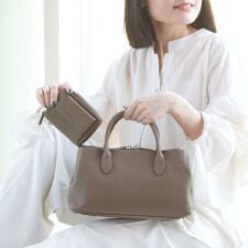 バルコス(BARCOS)の【BARCOS/バルコス】シュリンクレザー3層ハンドバッグ