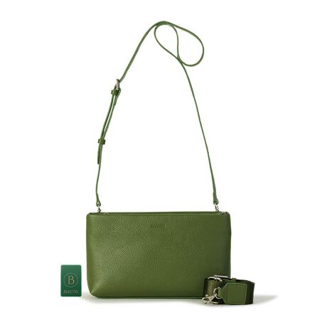 [^:BTV1243]VvȌڂɁA̋@\lߍ񂾂z|VFbgBɂ͑̃|PbgzuAڂ₷[͂QB2ނ̃V_[xgtĂAV[Cɍ킹ăX^C`FW\łBɁAX}zAvƘAugm`bvv𓋍ڂĂA̕ɂSBoRX̏nZpƁAIȃeNmW[ZAV̂߂̑_łBŁAX}[gȂo܂B