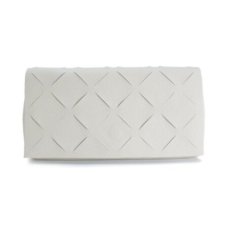 [^:BTV1140]gh̃JbgfUC{Nb`bOB[hȖ͂ӂJbgfUCƃNb`obȎgݍ킹́A̃R[fO[hAbvĂ܂B㎿ȋvVNU[KIɃJbgAEl̋ZiBJ̓}Olbg{^ŁAKoƑ傫J݌vłB̓t@Xi[|PbgtŁA̎dɏd󂵂܂BI[ZeBbNŃVvȃfUCȂ̂ŁAʁEN킸g܂B