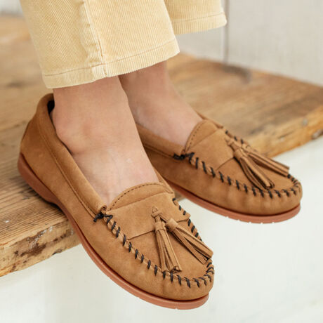 タッセル スエードモカシンシューズ TASSEL BOAT MOC タッセルボートモック ミネトンカ(MINNETONKA)  マルイウェブチャネル