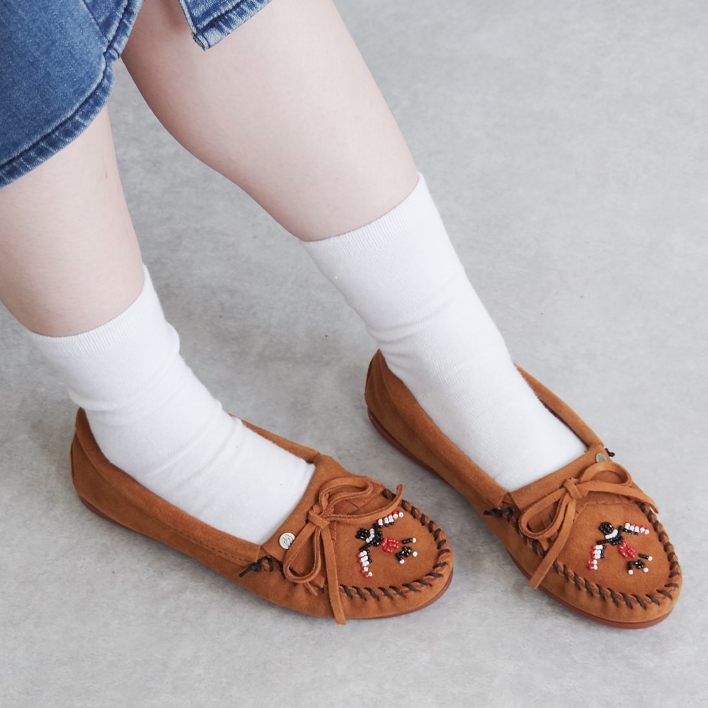 ⭐︎新品未使用Minnetonka ミネトンカモカシン8 スエードスタッズ/25㎝ ⭐︎新品未使用Minnetonka ミネトンカモカシン8 スエード