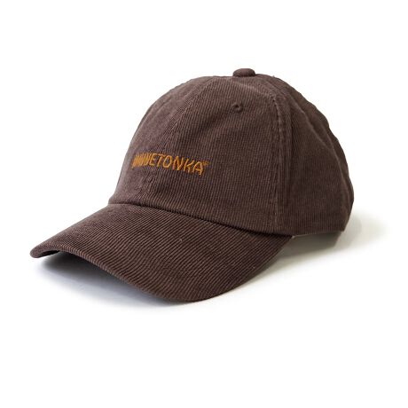 [^:MI-CORDUROY-CAP]24H~VH~̃X^C̃ANZgɂ߂ȃR[fCfނgpBF̃uhhJ|CgłBׂR[fCfނgpx[VbNłȃLbvӂ኱̐FEE傫nhXeb`̕sψꊴA󂯂ꍇ܂B܂{At@[̖щH╗ȂǂɌ̍󂯂ꂽA͂邨i̐Fʐ^኱قȂꍇ܂B܂߃~lgJƒv܂ẮAĒɂ͑S肪ƏiƂĂ݂ĂAsǕił͂܂̂ŁA𒸂w肢Ă܂BTvɂĎBëׁAۂ̏iƂ͎dlADA@قȂꍇ܂B܂悤肢v܂ByMINNETONKAz1964N~l\^B~lA|XőnƁB1980N㔼ɃuCNJV̑㖼uhƂāAYEfB[X킸E̐l爤ĂV܃uhłB